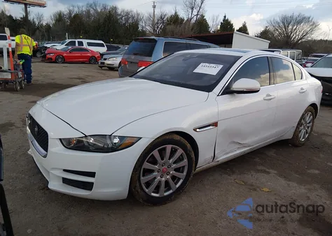 2019 Jaguar Xe 25T z USA, uszkodzony, nr VIN SAJAR4FX9KCP47542